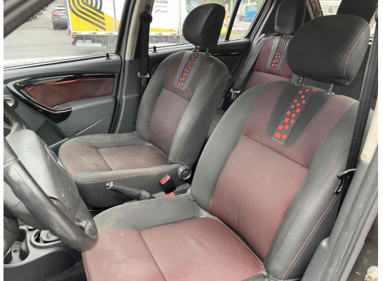 Renault Sandero Stepway 1.6 2013/2014