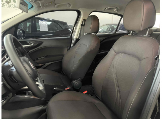 FIAT Cronos 1.8 Precision 2018/2019
