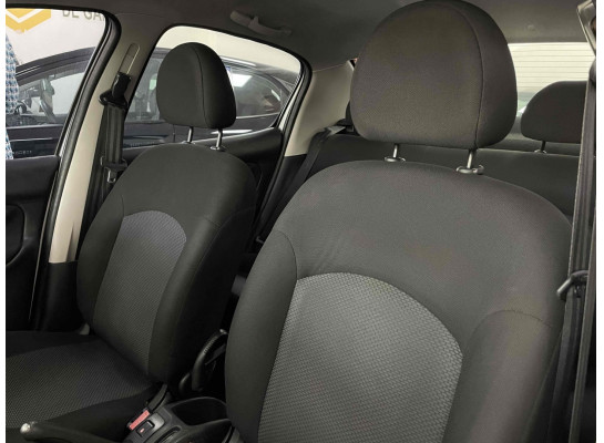 Peugeot 207 Passion XR 1.4 Flex 8V 4p 2012/2013