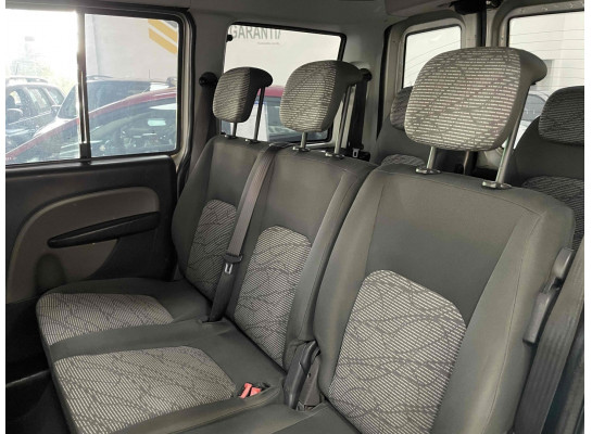 FIAT Doblò Essence 7 Lugares 1.8 16V Flex 2019/2020