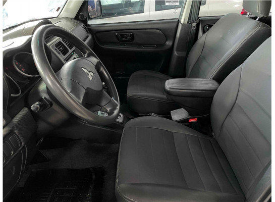 Mitsubishi Pajero TR4 Flex 2013/2014