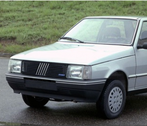 Fiat Prêmio: sedan do Uno foi 1ª carro nacional com computador de bordo